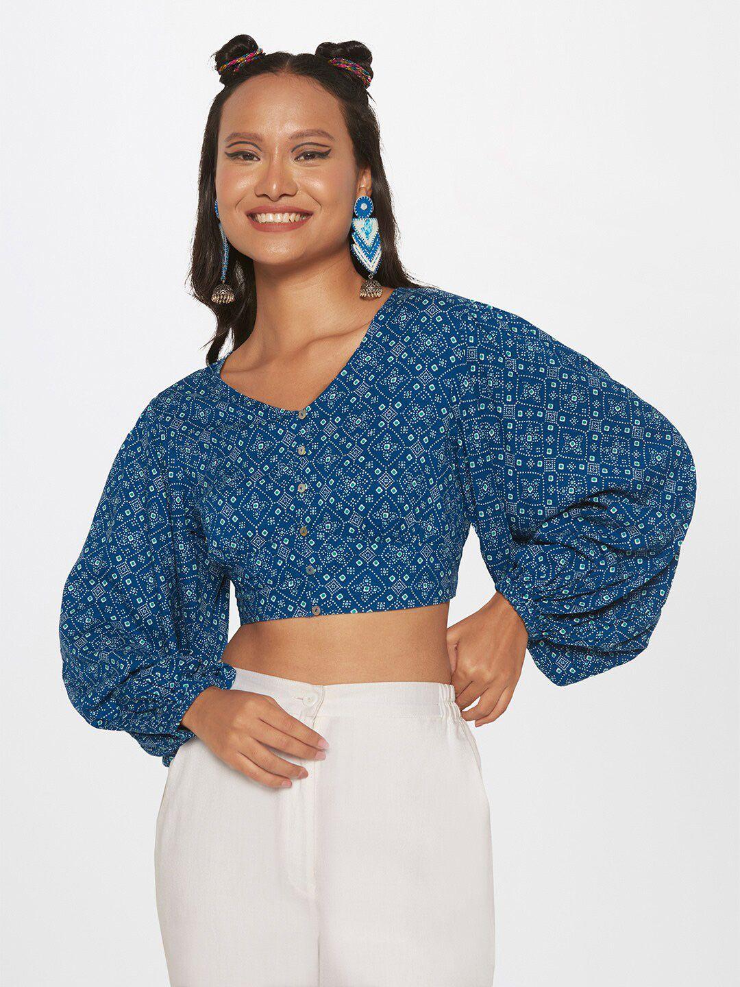 global desi geometric printed v-neck puff sleeve blouson crop top