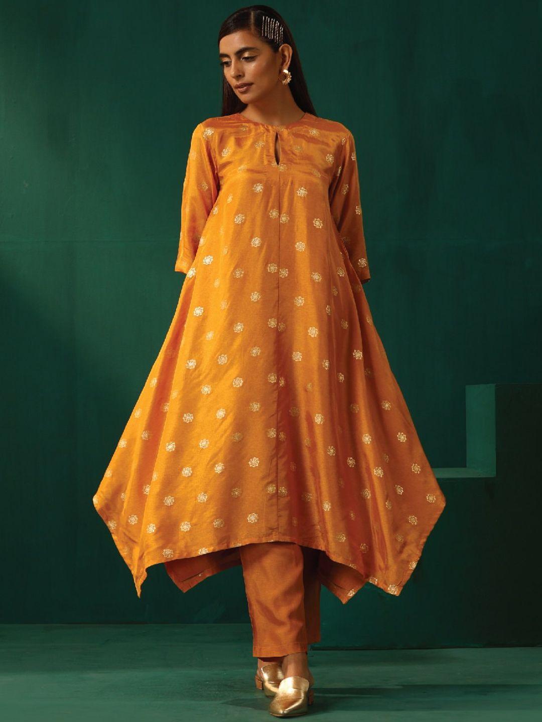 truebrowns ethnic motifs printed regular kurta with trousers