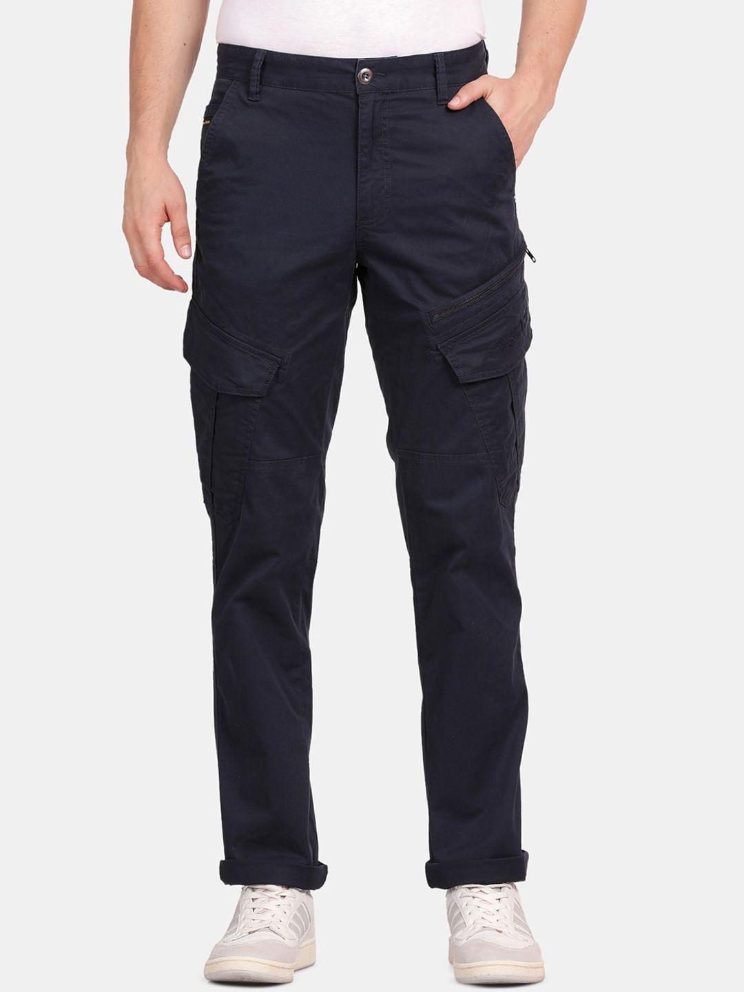 t-base men regular fit mid-rise cargos trousers