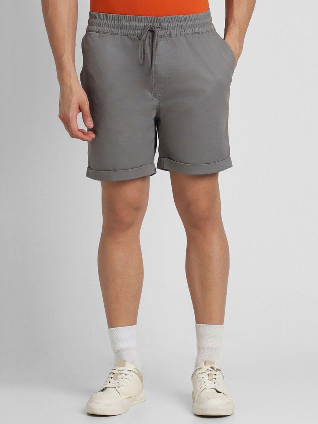 forever 21 men mid-rise above knee shorts