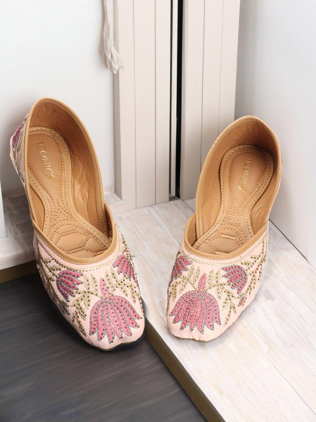 iconics ethnic embellished square toe mojaris