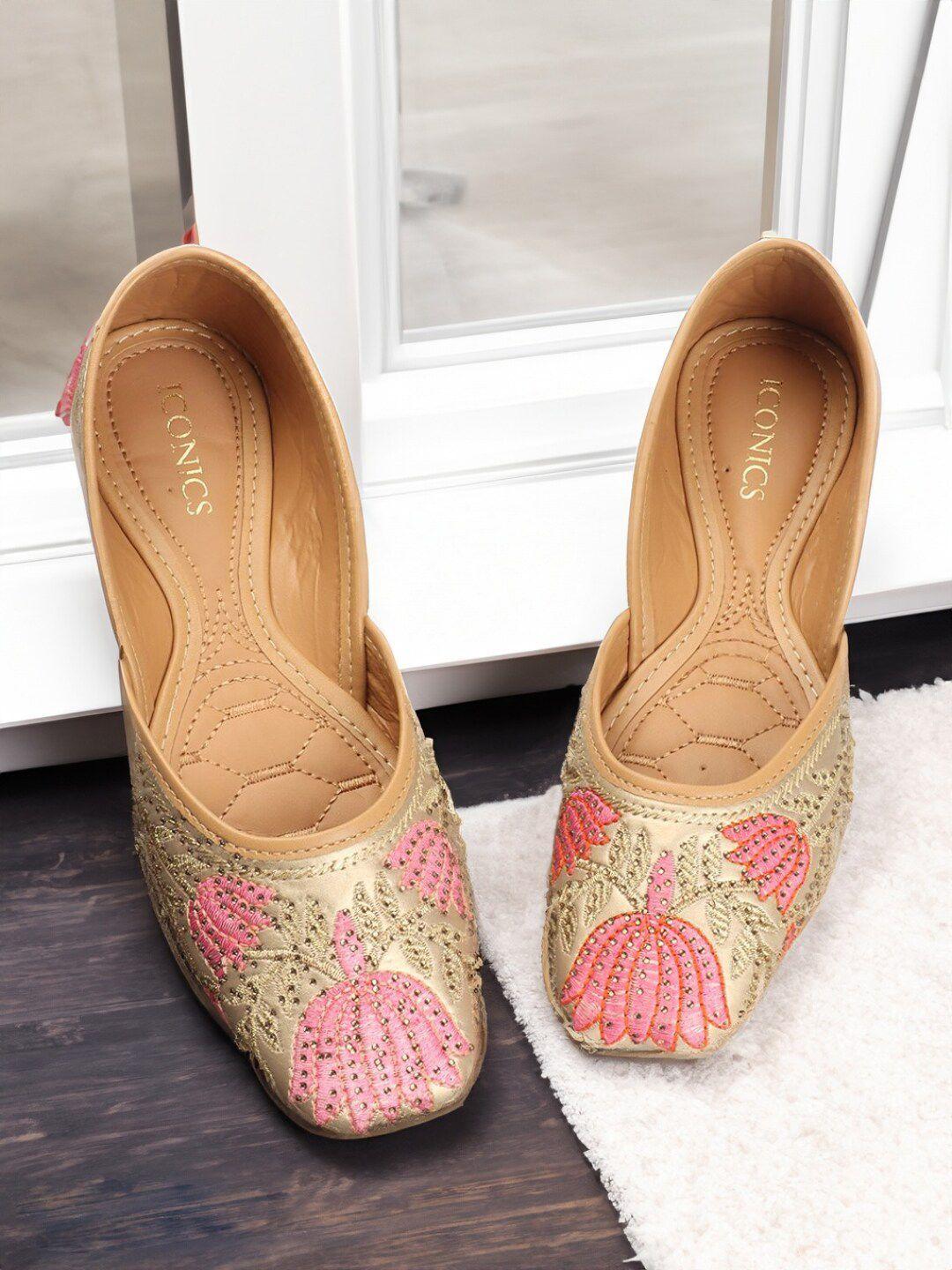 iconics ethnic embellished square toe mojaris