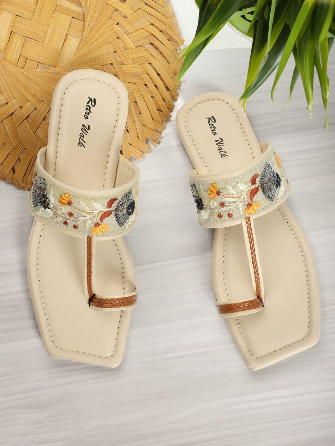 retro walk embroidered one toe flats