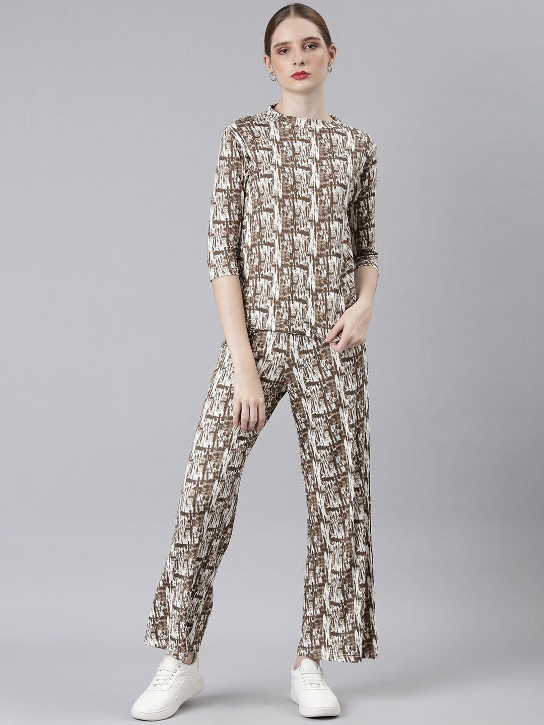 showoff printed round-neck top with mid-rise trouser co-ords