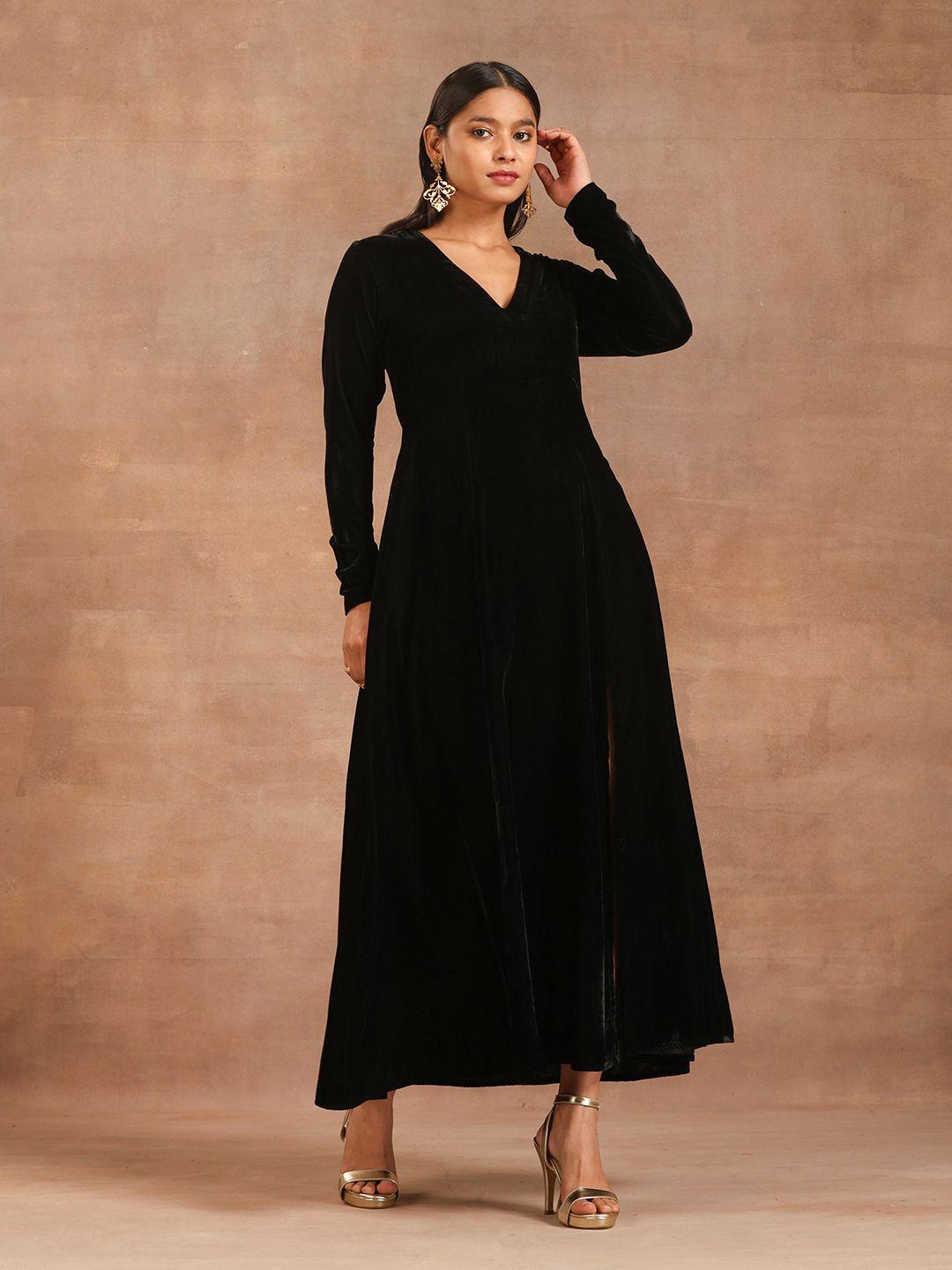 truebrowns self design v-neck cut-out velvet maxi dress