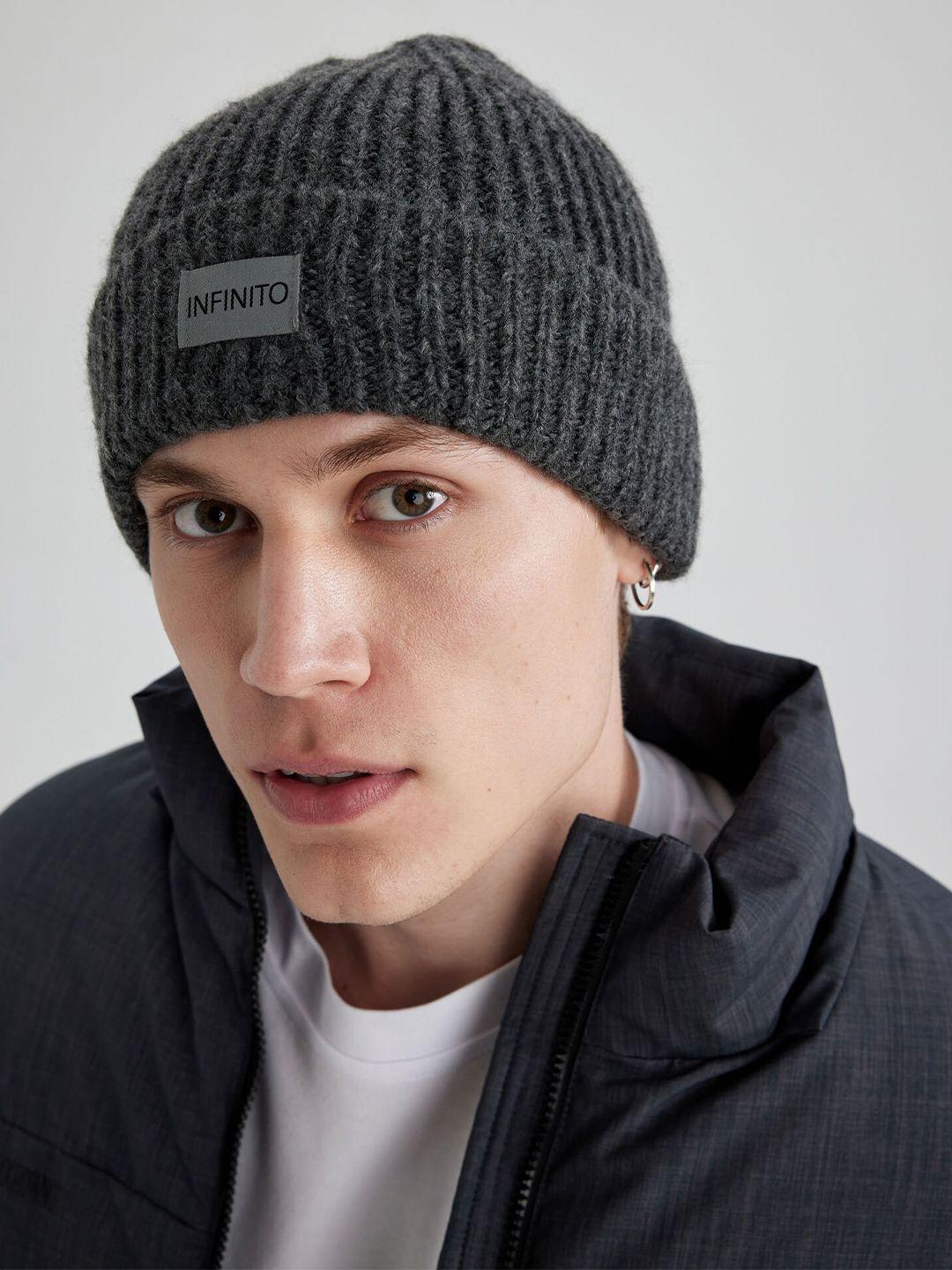 defacto men self design beanie