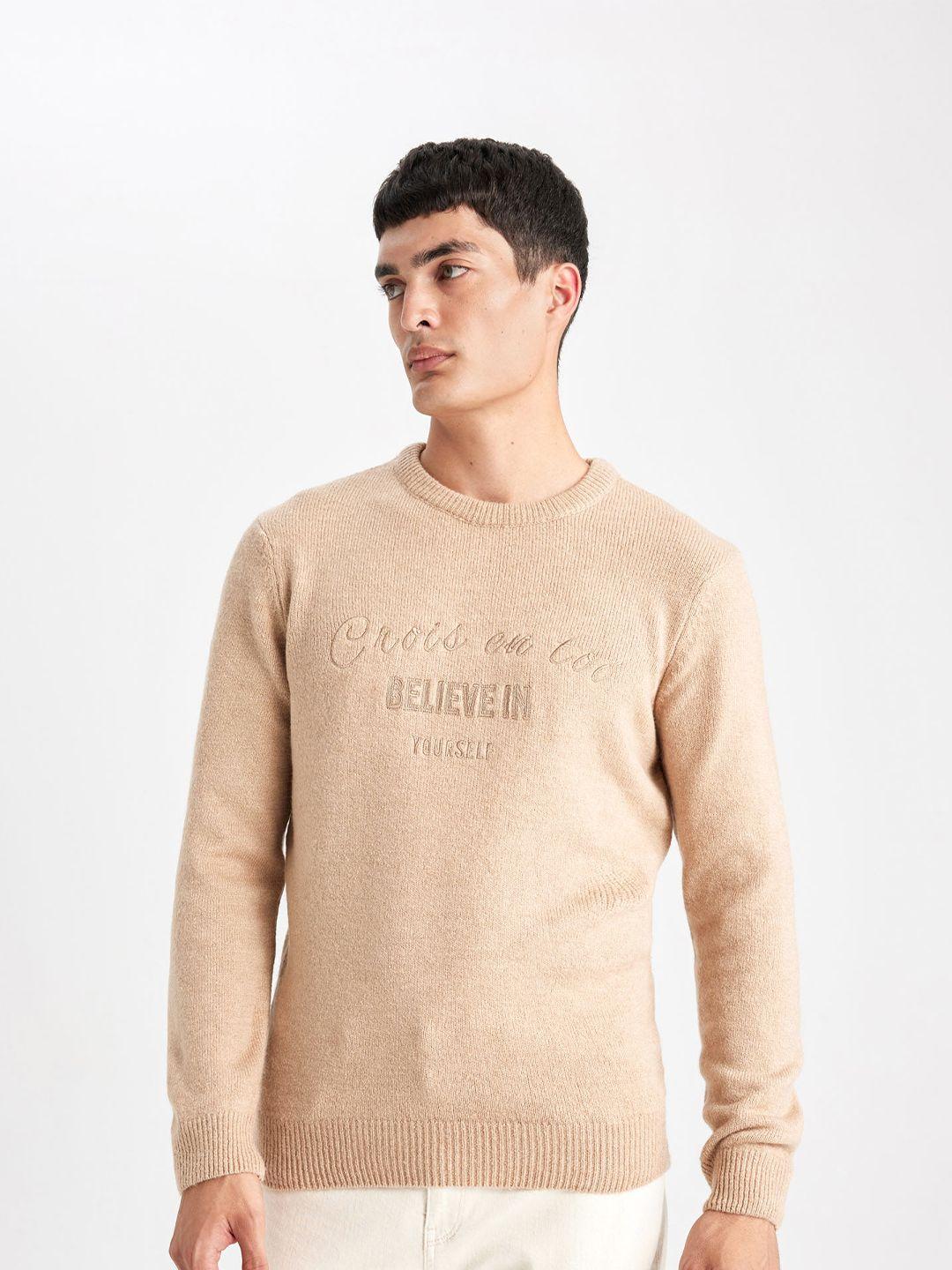 defacto typographic embroidered pullover