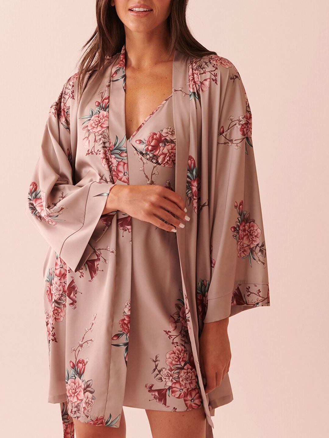 la vie en rose floral printed bell sleeves robe