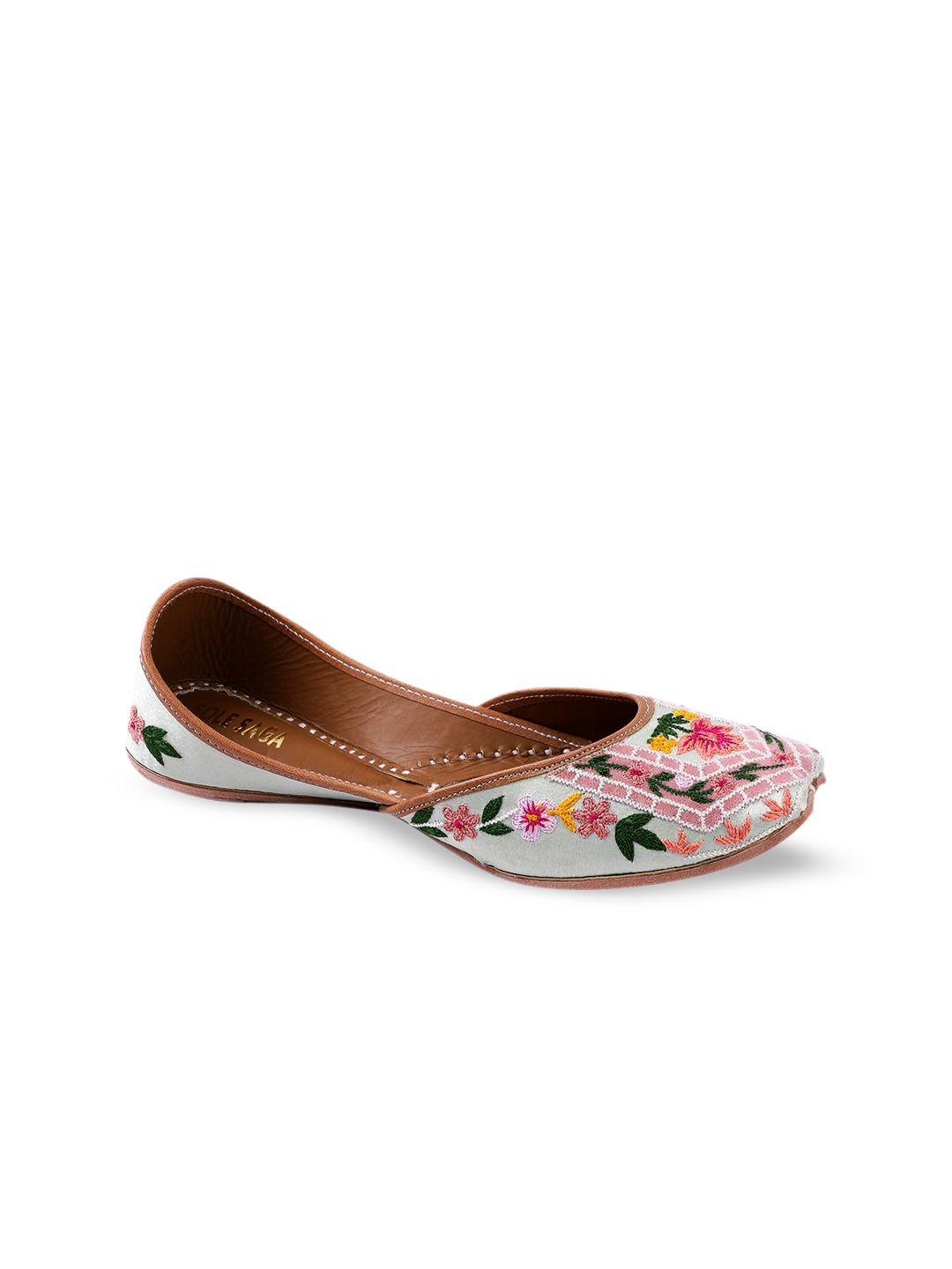 sole saga embroidered leather mojaris