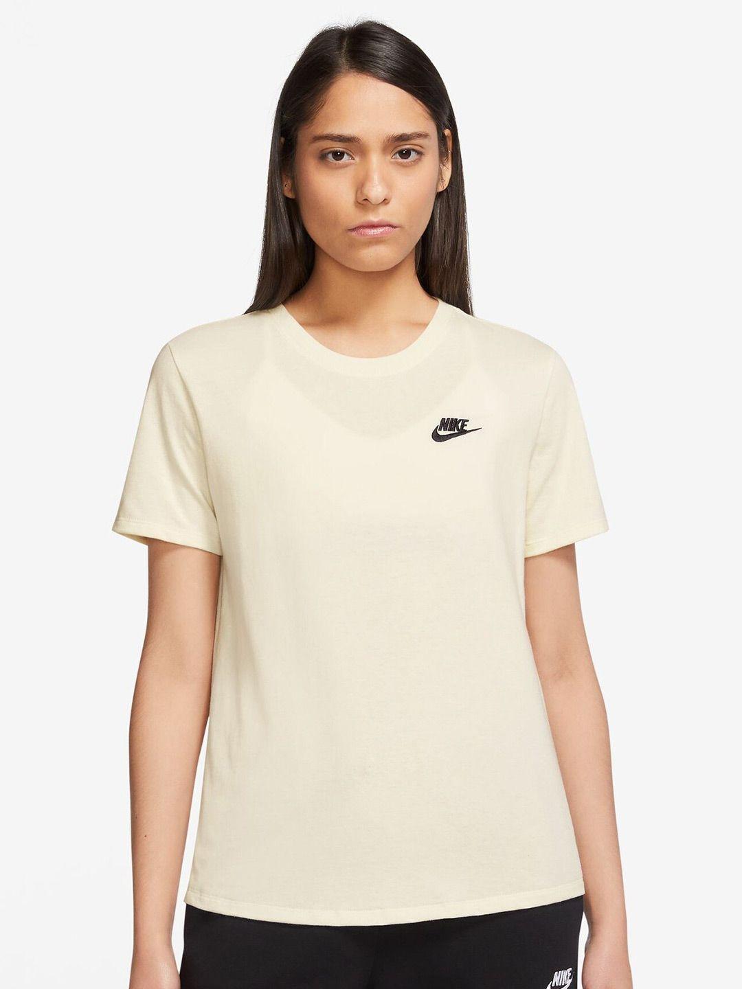 nike sportswear club essential round neck t-shirt