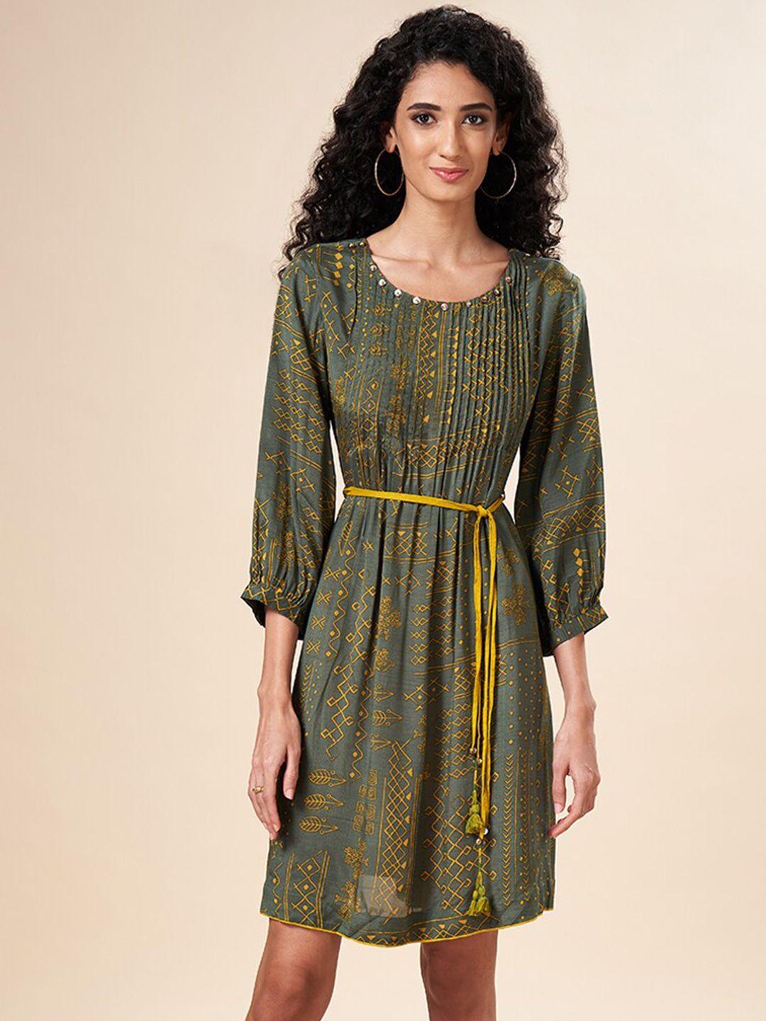 marigold lane olive green print three-quarter dress