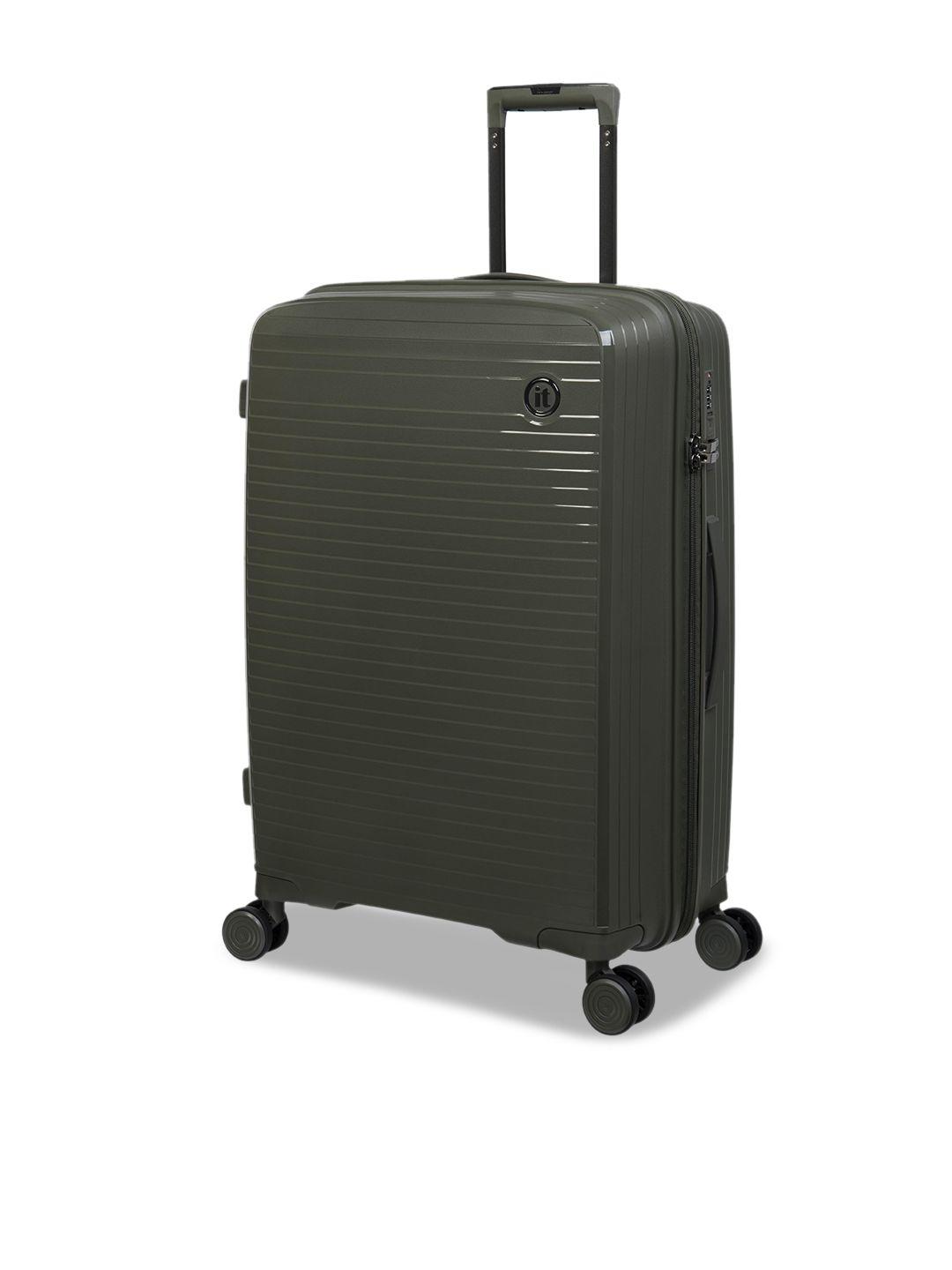 it luggage spontaneous striped hard sided 24 inches medium trolley suitcase