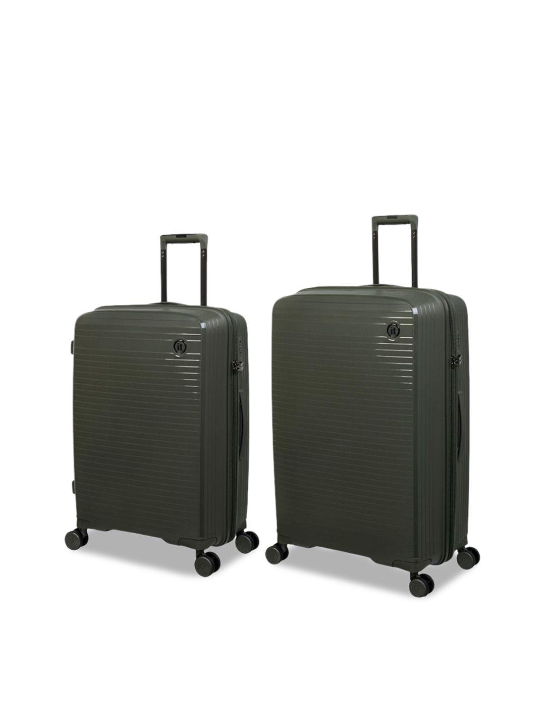 it luggage spontaneous set of 2 striped hard-sided 24 & 28 inches trolley suitcases