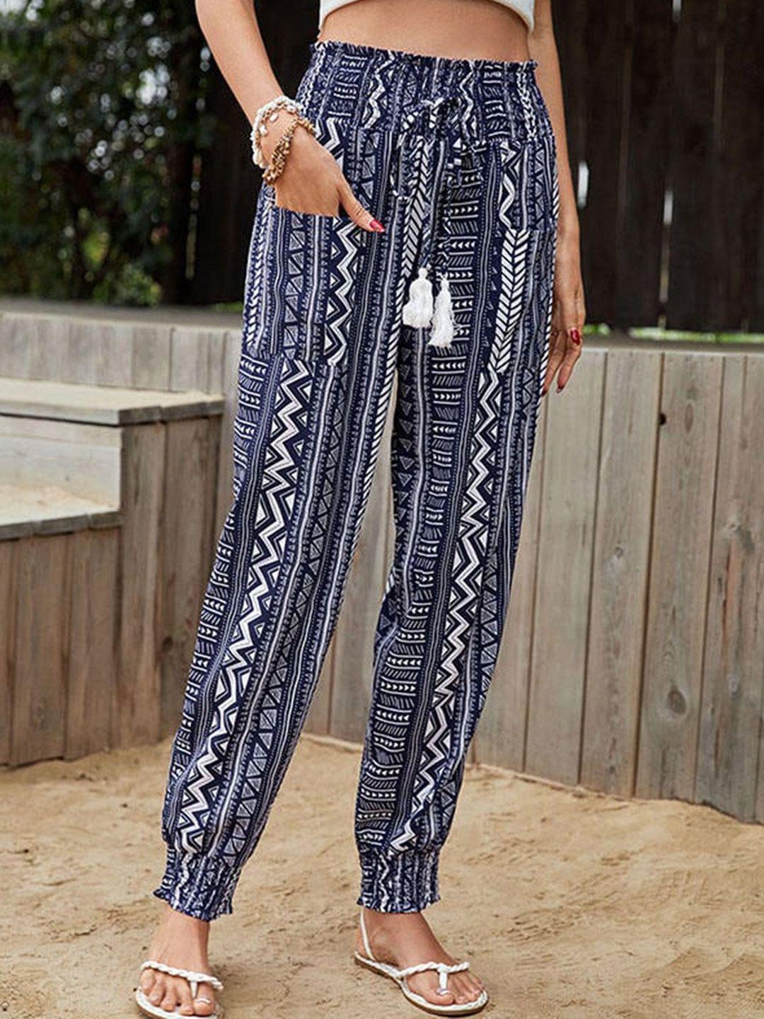 stylecast women navy blue & white geometric printed plain joggers