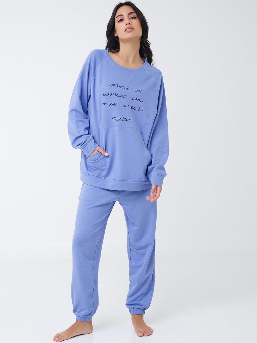 i like me typography printed sweatshirt & joggers