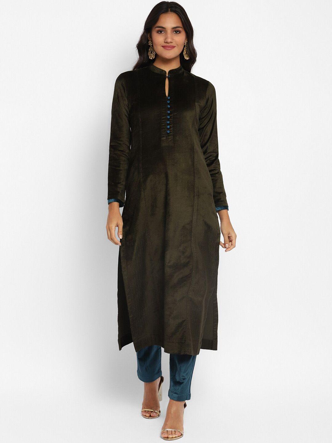 stado women green velvet kurta with trousers