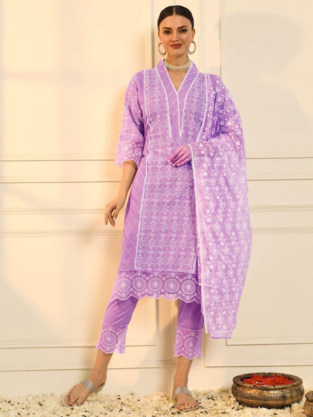 heeposh women purple floral embroidered regular chikankari kurta with trousers & with dupatta