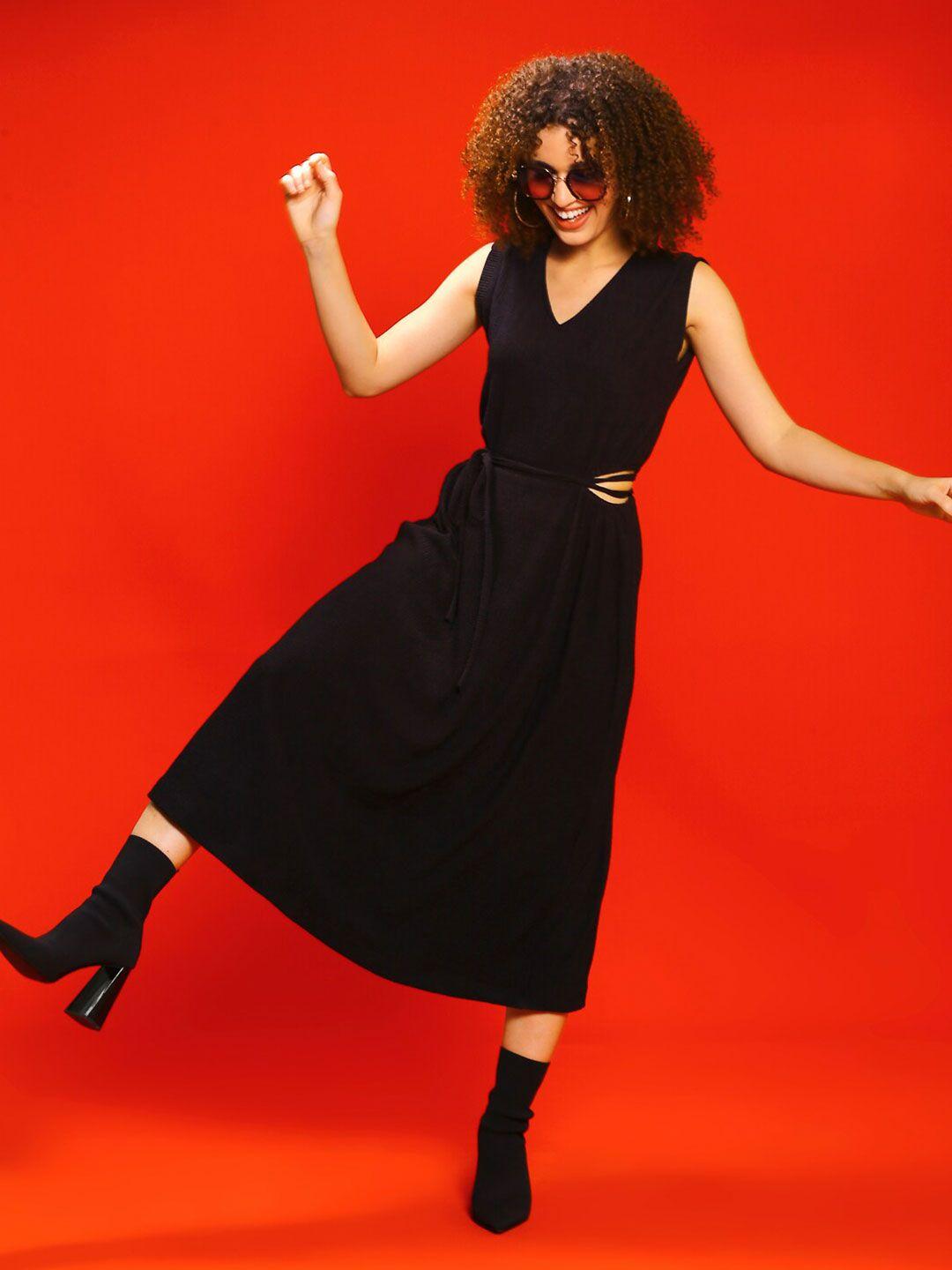 sera black fit & flare maxi dress