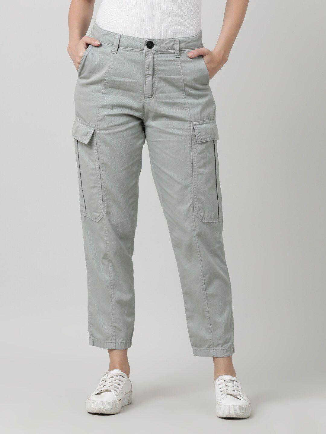 ivoc women grey mid-rise cotton cargos trousers