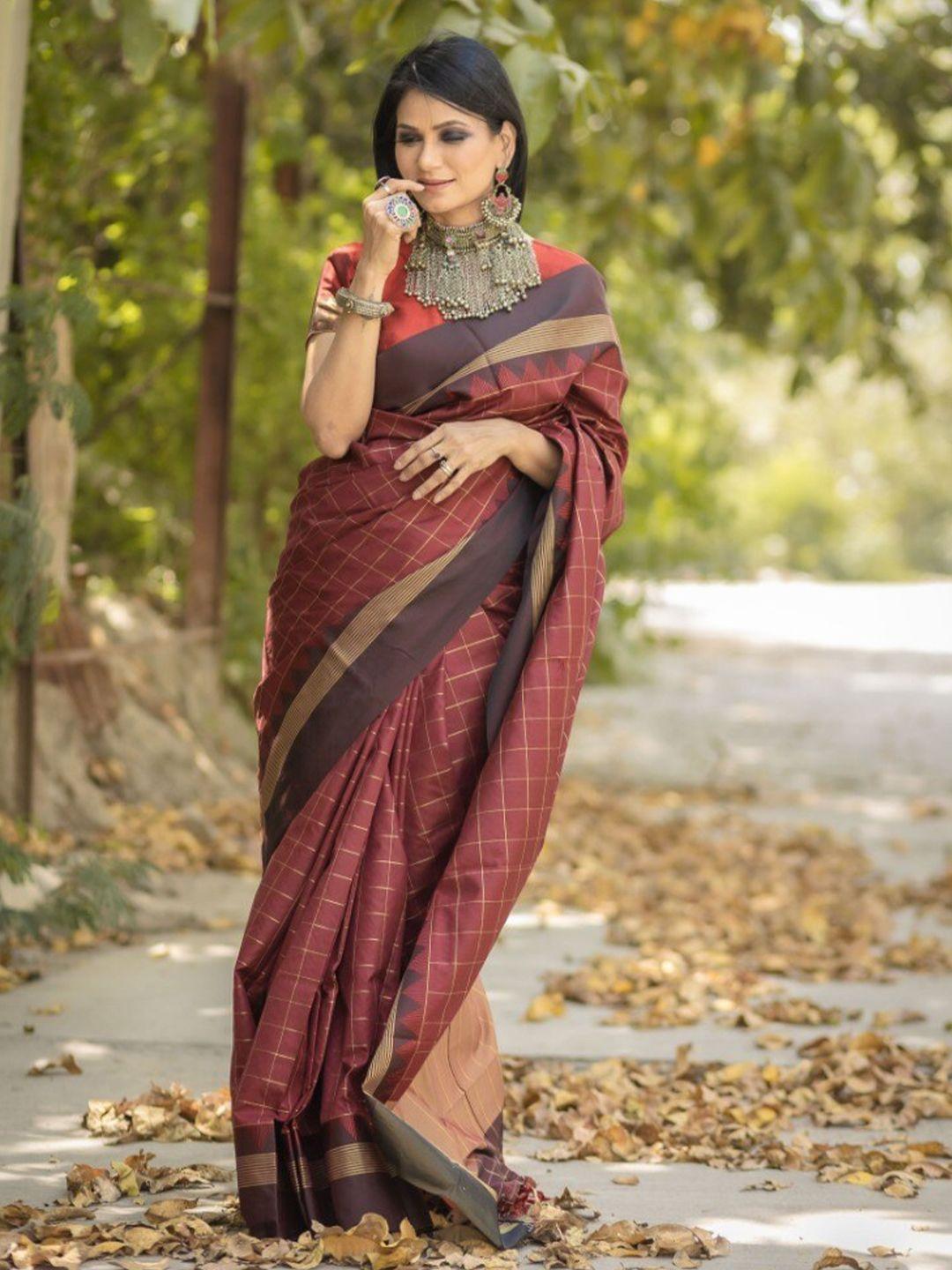 mitera maroon & gold-toned checked printed art silk saree