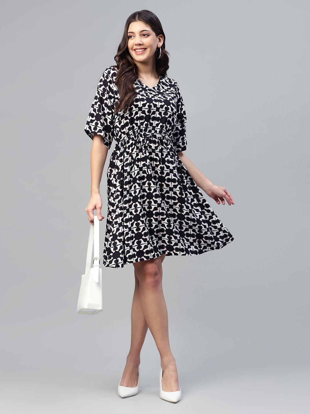 deebaco geometric print v-neck fit & flare dress