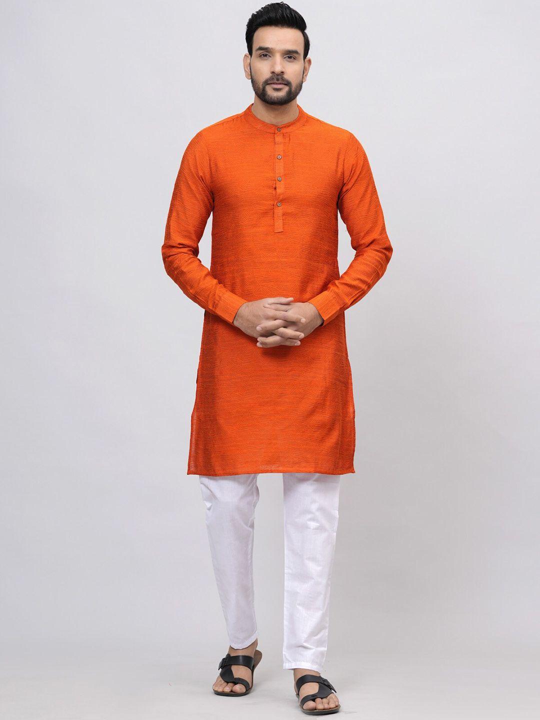 baesd men thread work handloom kurta