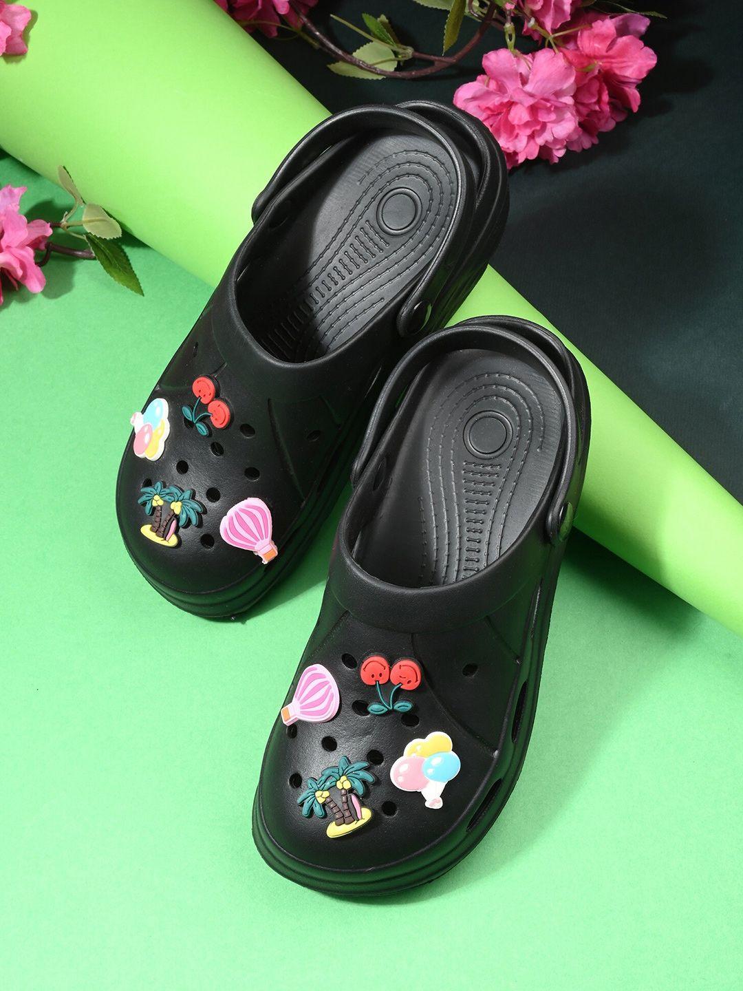 layasa women embellished clogs