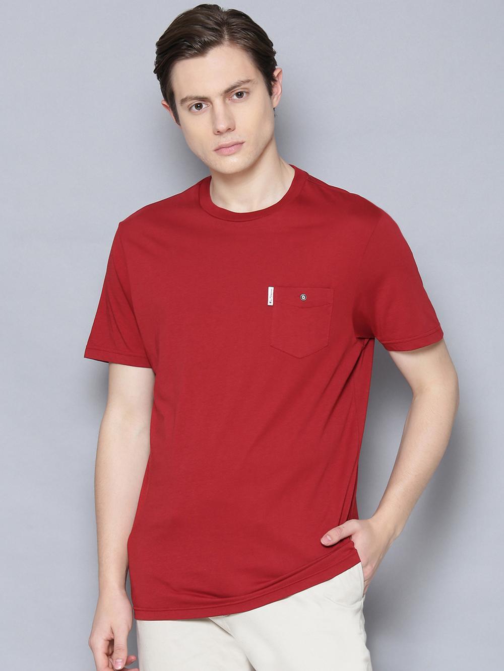 red solid round neck t-shirt