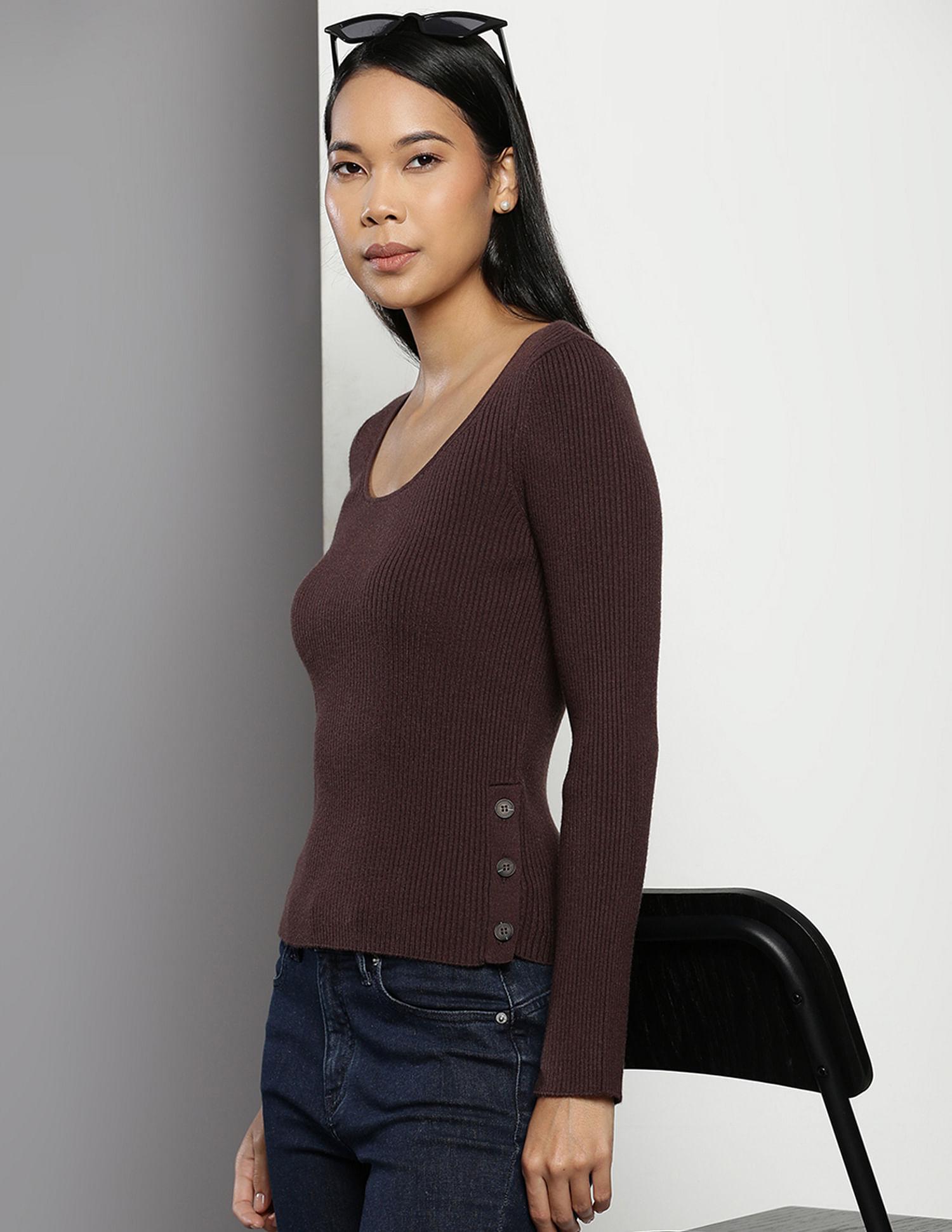 scoop neck slim sweater