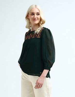 puff sleeve embroidered top