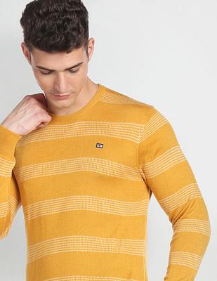 crew neck horizontal stripe sweater