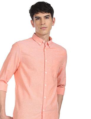 men orange oxford weave solid casual shirt