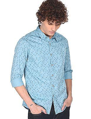 men sky blue spread collar printed casual shirt