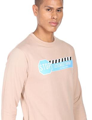 men light pink crew neck typographic print sweatshirt