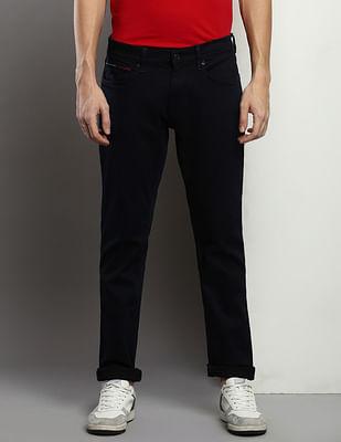 slim fit rinsed jeans