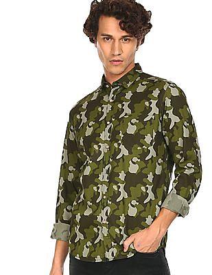 men olive camo print barrel cuff casual shirt