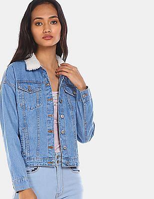 women blue faux fur collar washed denim jacket