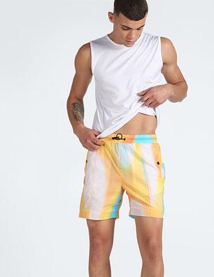 elasticised waist dyed shorts