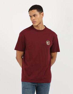 regular crest flag t-shirt