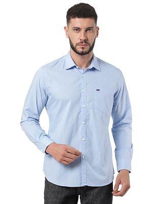 men light blue spread collar printed casual shirt