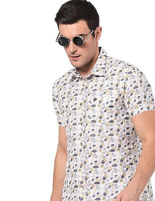 short sleeve slim fit printed casual shirt