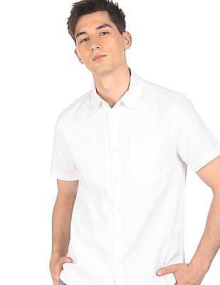 men white spread collar solid casual shirt