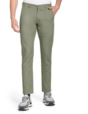 men olive solid twill casual trousers