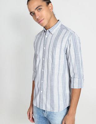 vertical stripe patch pocket casual shirt