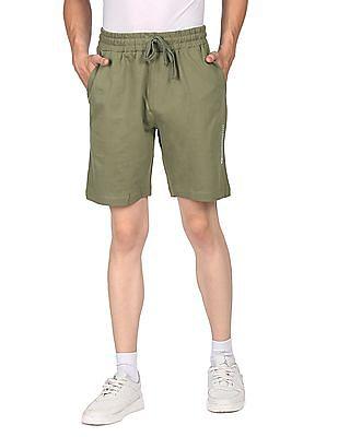 men olive drawstring waist solid shorts