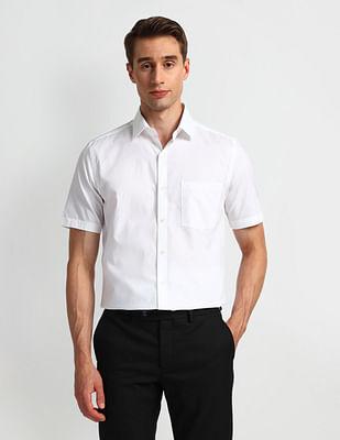 cutaway collar cotton shirt