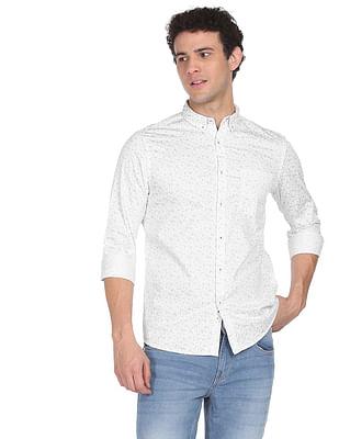 men white and blue patch pocket floral print casual shirt