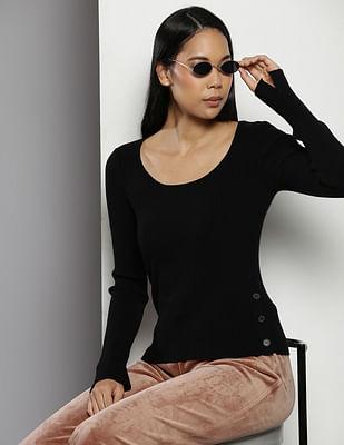 scoop neck solid sweater