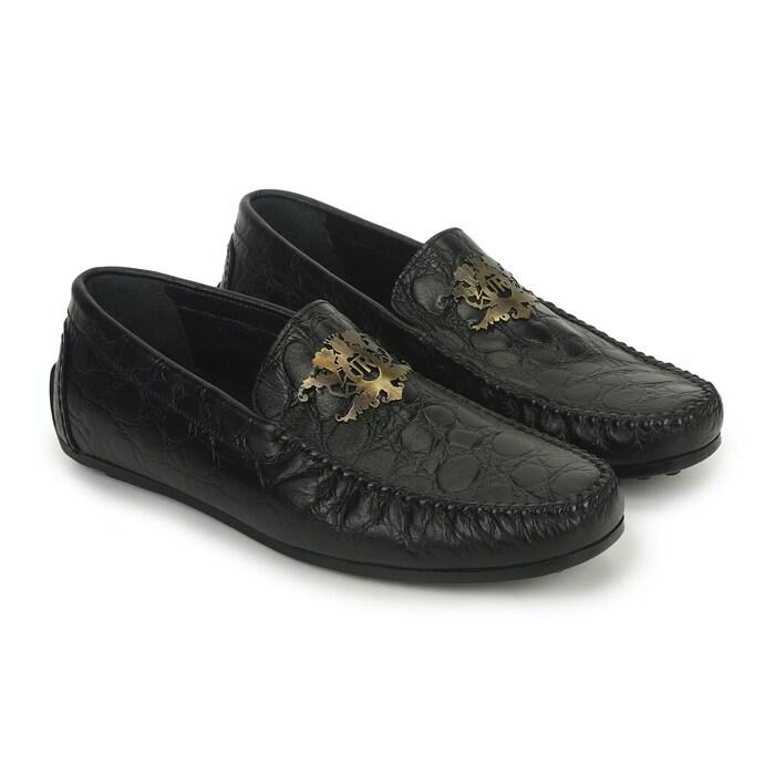 men black croc-skin patterned driver shoes with filigree logo