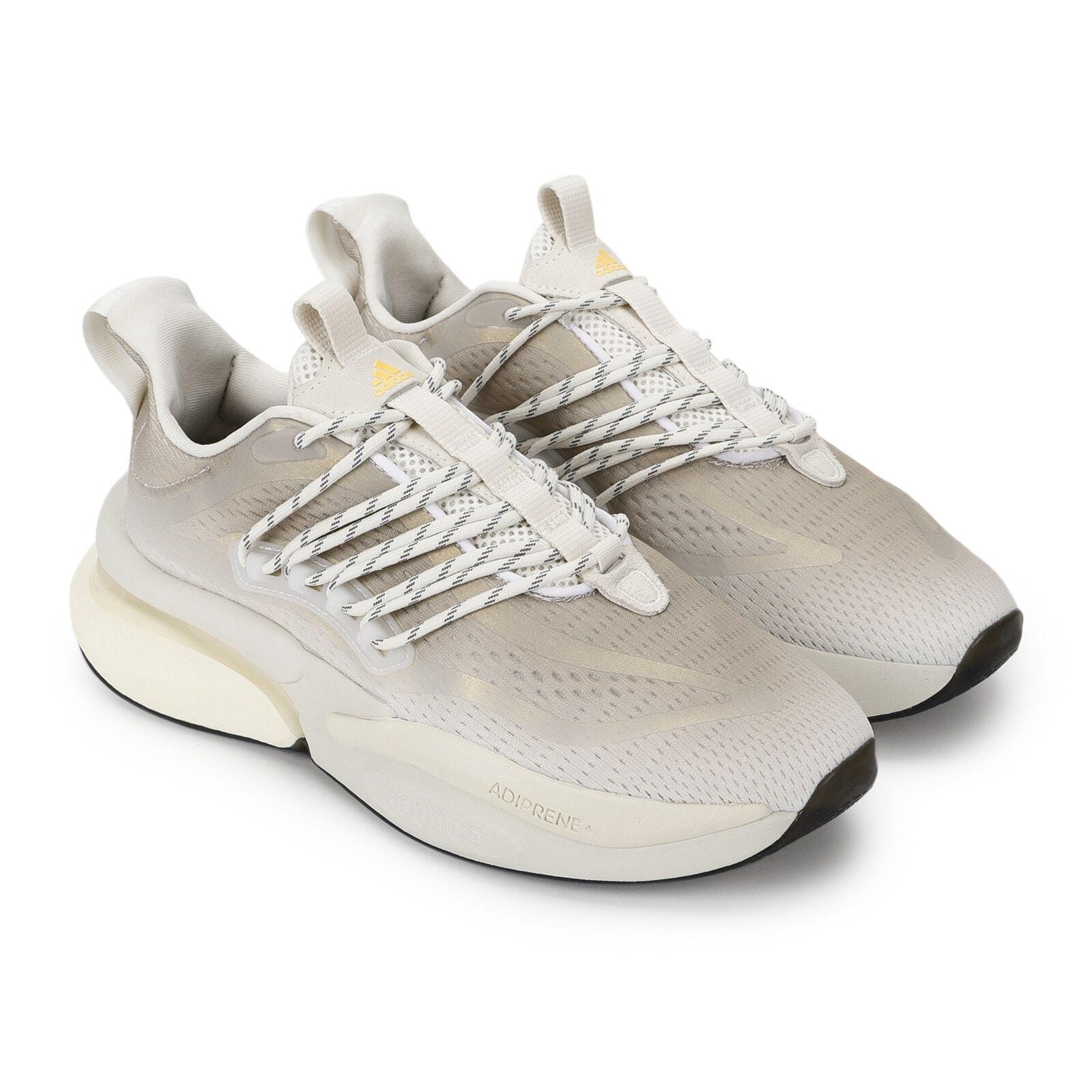 men-white-alphaboost-v1-shoes